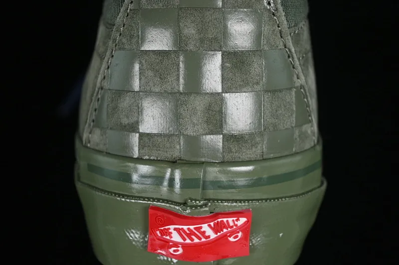 All Categories Vans Vans Series Vans Mid Vans China Vans TDC Sk8-Mid Reissue 83 Mg 2024 Spring and Summer Limited Edition Low-top Casual Sneakers VN000E7JAMB